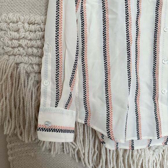 NWT: Equipment Brett Blouse - Picture 6 of 6